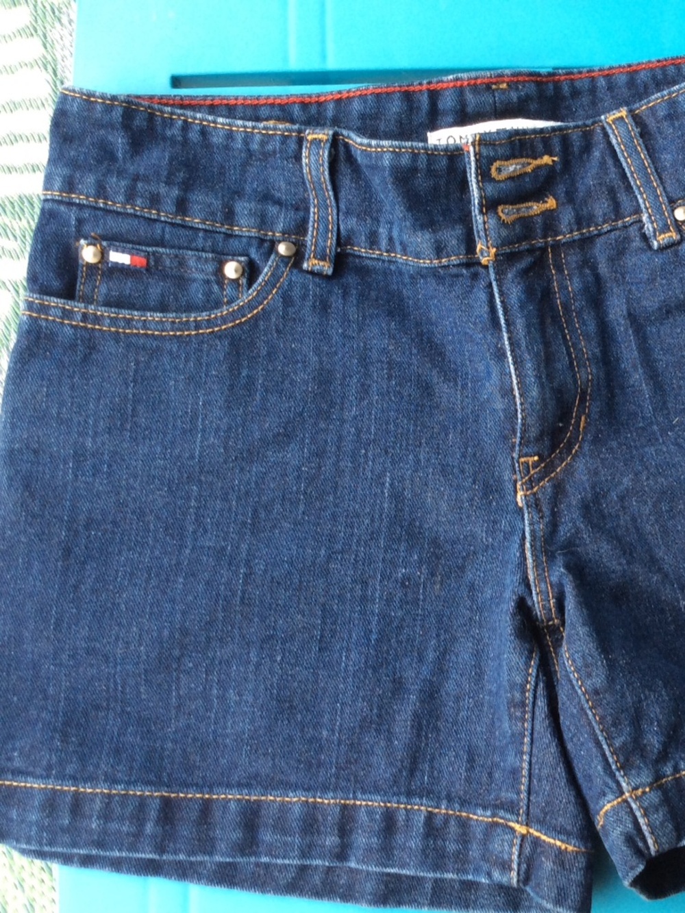 Ladies size 2 Tommy Hilfiger denim shorts never worn